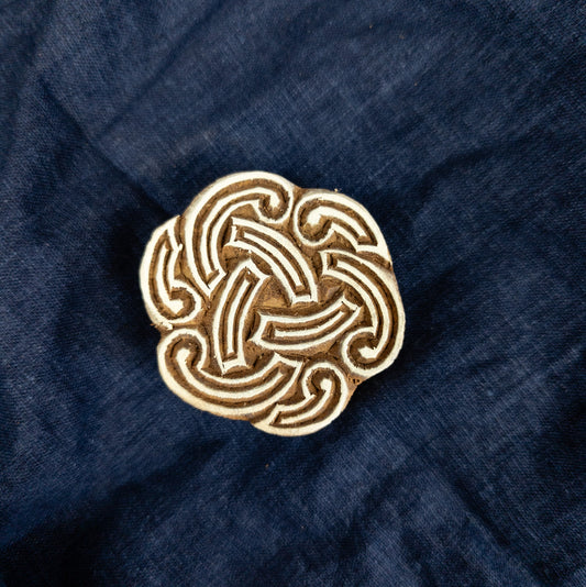 Celtic Knot Wooden Printing Block - Handcrafted Fabric Printing and Batik Tools